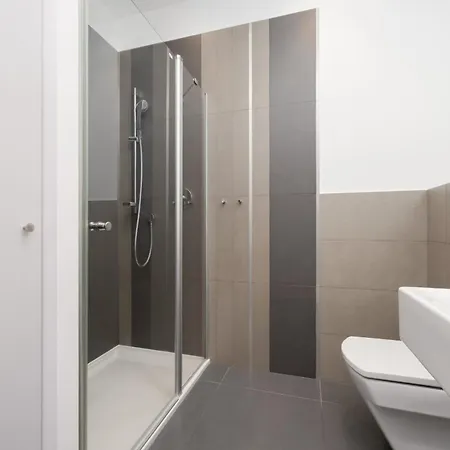 Apartment Spacious Studio Muranow & Parking By Renters Warsaw