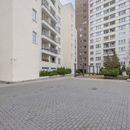 Spacious Studio Muranow & Parking By Renters * Warsaw