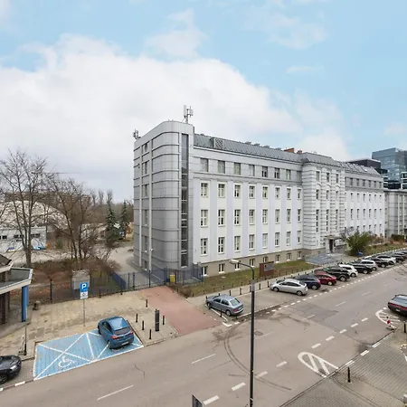 Spacious Studio Muranow & Parking By Renters Warsaw